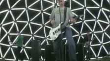 The Offspring '(Can't Get My) Head Around You' music video