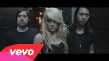 DIAMANTE 'Bite Your Kiss' music video