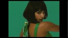 Cornershop 'Sleep On The Left Side' music video