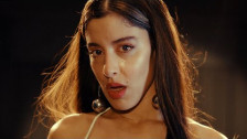 Marina Satti 'Epano Sto Trapezi' music video