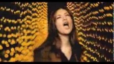 Laura Pausini 'Ascolta Il Tuo Cuore' music video
