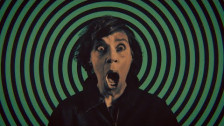 tUnE-yArDs 'Hold Yourself.' music video