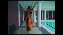 AyOwA 'Fri' music video