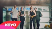 5 Seconds Of Summer 'She's Kinda Hot' music video
