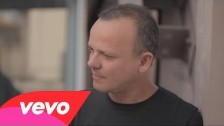 Gigi D'Alessio 'Vivi' music video