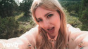 Molly Burch 'Heart of Gold' Music Video
