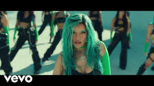 Karol G 'SeJodioTo' music video