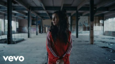 Amy Shark 'C'MON' music video