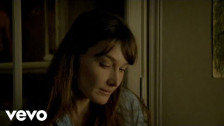 Carla Bruni 'Quelqu'un m'a dit' music video
