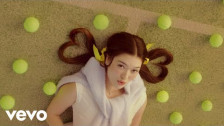 Heleina Zara 'I Almost Fell For It!' music video