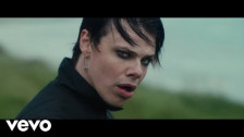 YUNGBLUD 'breakdown.' music video