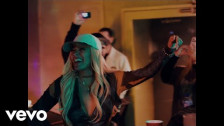 Karol G '+57' music video