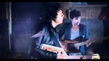 The Kooks 'Is It Me' music video