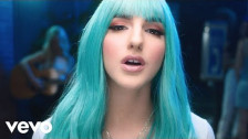 NJOMZA 'One Foot In The Water' music video