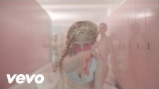 Petite Meller 'Milk Bath' music video
