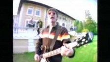 Oasis 'Don't Look Back In Anger' music video