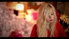 Nina Nesbitt 'Boy' music video