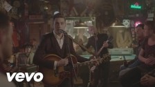 Douwe Bob 'Slow Down' music video