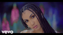 Queen Naija 'Butterflies' music video