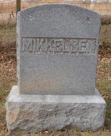 MIKKELSEN, FAMILY MONUMENT - Audubon County, Iowa | FAMILY MONUMENT MIKKELSEN 