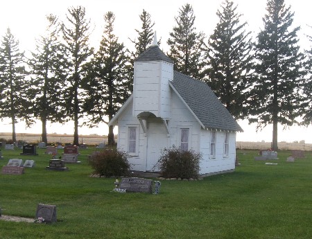 CEMETERY CHAPEL, FREMONT TOWNSHIP - Bremer County, Iowa | FREMONT TOWNSHIP CEMETERY CHAPEL 
