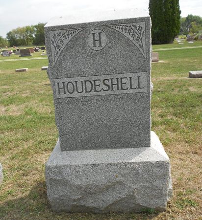 HOUDESHELL, FAMILY MEMORIAL - Calhoun County, Iowa | FAMILY MEMORIAL HOUDESHELL 