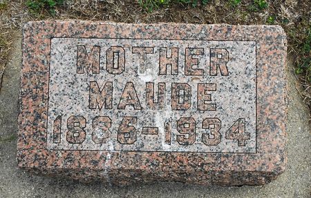 MOULDS, MAUDE - Calhoun County, Iowa | MAUDE MOULDS 