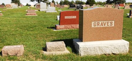 GRAVES, FAMILY MONUMENT - Carroll County, Iowa | FAMILY MONUMENT GRAVES 