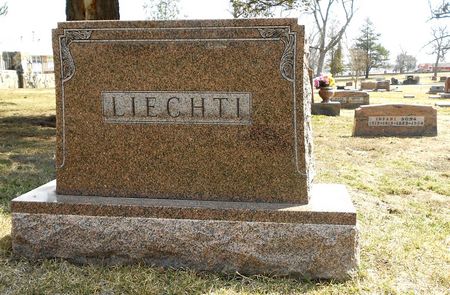 LIECHTI, FAMILY MEMORIAL - Carroll County, Iowa | FAMILY MEMORIAL LIECHTI 