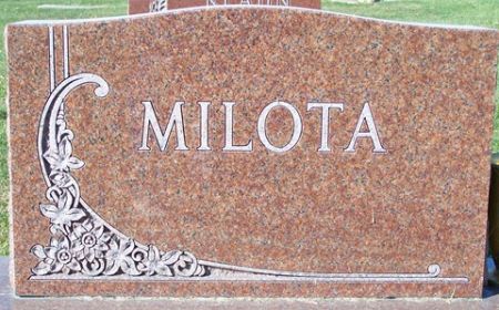 MILOTA, FAMILY MONUMENT - Cedar County, Iowa | FAMILY MONUMENT MILOTA 