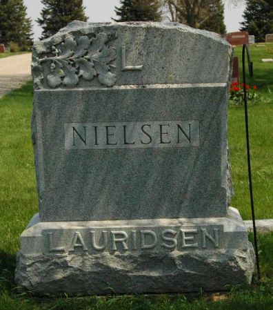 LAURIDSEN NIELSEN, FAMILY MONUMENT - Clay County, Iowa | FAMILY MONUMENT LAURIDSEN NIELSEN 