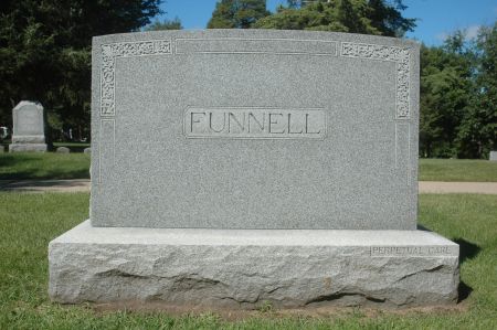 FUNNELL, FAMILY MONUMENT - Clinton County, Iowa | FAMILY MONUMENT FUNNELL 