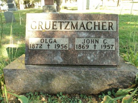 GRUTZMACHER, JOHN C. - Dubuque County, Iowa | JOHN C. GRUTZMACHER 