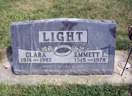 LIGHT, EMMETT L. - Fayette County, Iowa | EMMETT L. LIGHT 