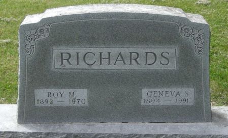 RICHARDS, ROY M. - Fayette County, Iowa | ROY M. RICHARDS 