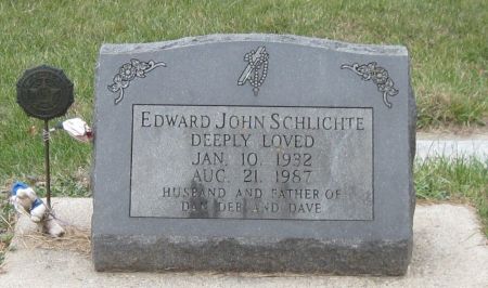 SCHLICHTE, EDWARD JOHN - Fayette County, Iowa | EDWARD JOHN SCHLICHTE 