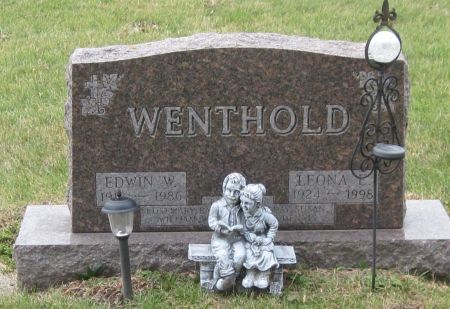 WENTHOLD, EDWIN W - Fayette County, Iowa | EDWIN W WENTHOLD 