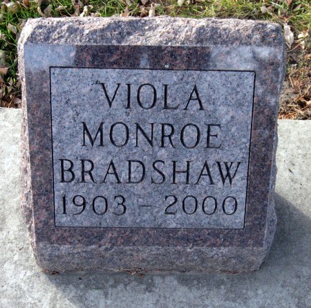 MONROE BRADSHAW, VIOLA - Floyd County, Iowa | VIOLA MONROE BRADSHAW 
