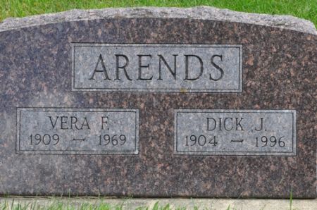 ARENDS, DICK J. - Grundy County, Iowa | DICK J. ARENDS 
