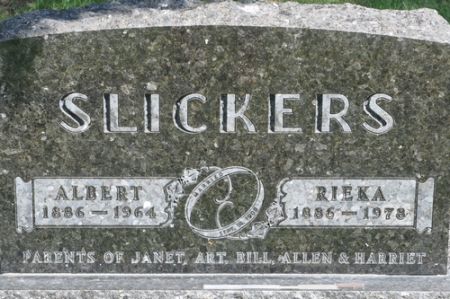 SLICKERS, RIEKA - Grundy County, Iowa | RIEKA SLICKERS 
