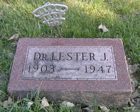 HARWOOD, DR. LESTER J. - Hamilton County, Iowa | DR. LESTER J. HARWOOD 