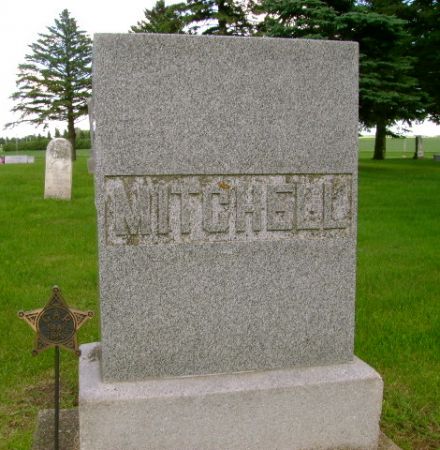 GRAHAM MITCHELL, FAMILY MONUMENT - Hancock County, Iowa | FAMILY MONUMENT GRAHAM MITCHELL 