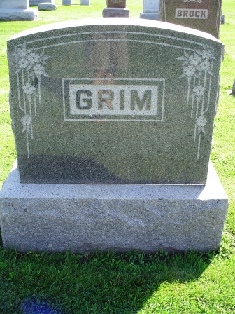 GRIM, FAMILY HEADSTONE - Jones County, Iowa | FAMILY HEADSTONE GRIM 