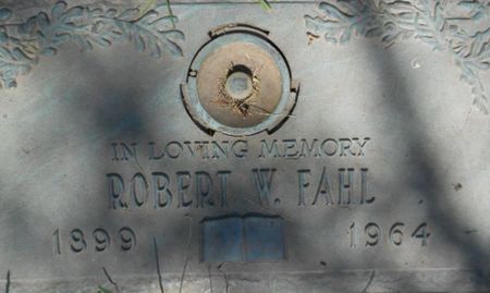 FAHL, ROBERT W. - Linn County, Iowa | ROBERT W. FAHL 