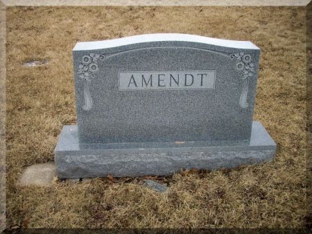 AMENDT, FAMILY MONUMENT - Marshall County, Iowa | FAMILY MONUMENT AMENDT 
