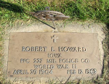 HOWARD, ROBERT L. - Tama County, Iowa | ROBERT L. HOWARD 
