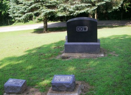 DOW, MARTHA S. FAMILY STONE - Winneshiek County, Iowa | MARTHA S. FAMILY STONE DOW 