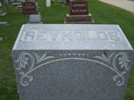 REYNOLDS, FRANCES E. FAMILY STONE - Winneshiek County, Iowa | FRANCES E. FAMILY STONE REYNOLDS 