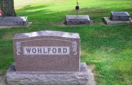 WOHLFORD, LLOYD CYRUS FAMILY STONE - Winneshiek County, Iowa | LLOYD CYRUS FAMILY STONE WOHLFORD 