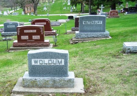 WOLDUM, OLE H. FAMILY STONE - Winneshiek County, Iowa | OLE H. FAMILY STONE WOLDUM 